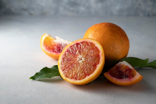 Kompozycja krwawa pomarańcza. Streszczenie tło owoców cytrusowych z miejsca kopiowania tekstu