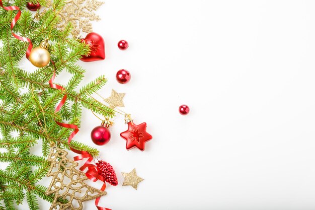 Kompozycja świąteczna świąteczny twórczy wzór xmas czerwony dekorat piłka świąteczna z wstążką