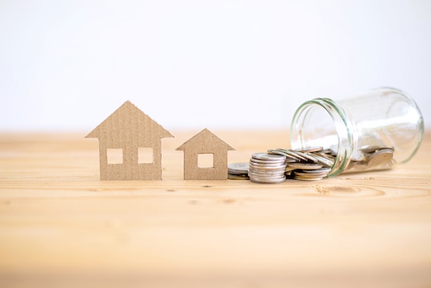Koncepcja kredytu mieszkaniowego, Oszczędność na zakup domu, Dom z papieru, dom rodzinny