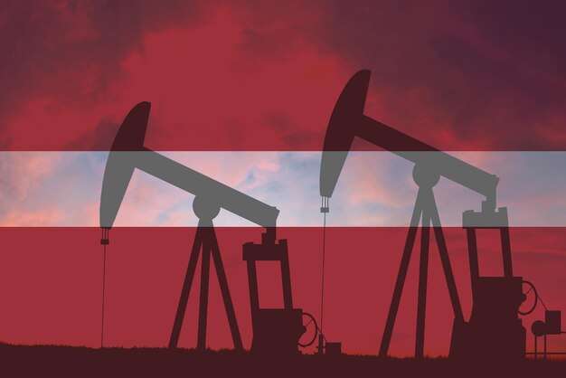 Koncepcja przemysłu naftowego Łotwy ilustracja przemysłowa Flaga Łotwy i studnie naftowe Giełda giełdowa Gospodarka i handel produkcja ropy naftowej