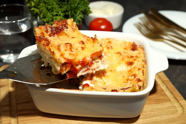 Koncepcja pysznego jedzenia lasagne z bliska