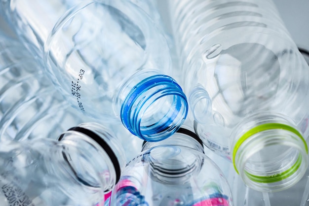 Koncepcja Recyklingu Plastikowych Butelek W Tle