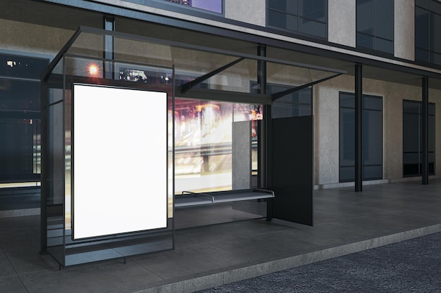Koncepcja reklamy zewnętrznej z pustym białym pionowym plakatem na przezroczystym przystanku autobusowym wieczorem makieta renderowania 3D