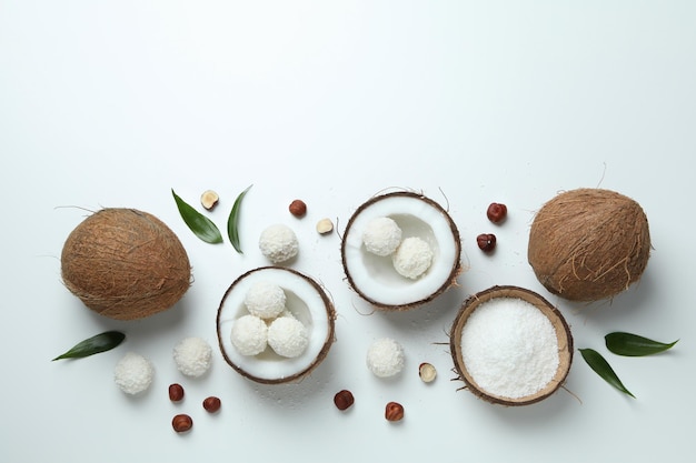 Koncepcja smacznych słodyczy cukierki kokosowe miejsce na tekst