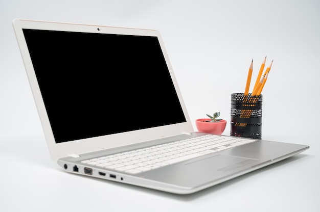 Koncepcja Uczenia Się Online. Koncepcja Lekcji Internetu Za Pomocą Laptopa.