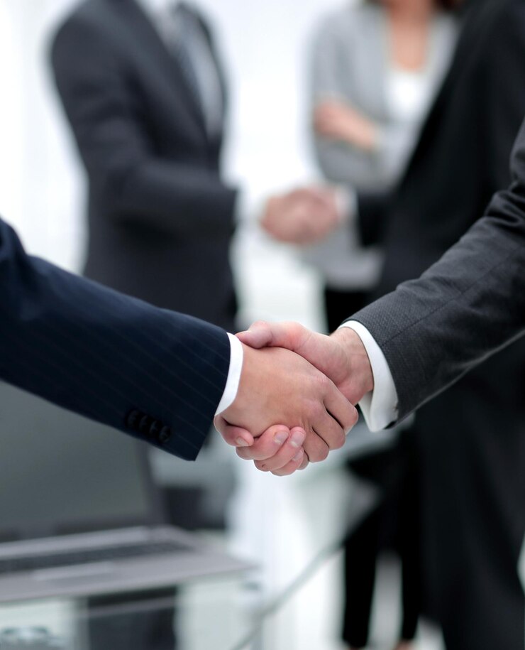 Zdjęcie koncepcja współpracy uścisk ręki partnerów biznesowych