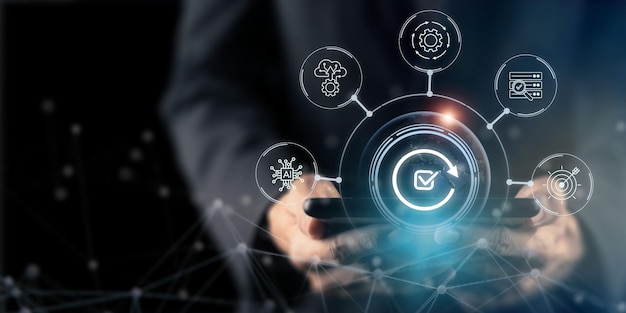 Koncepcja zarządzania w czasie rzeczywistym Korzystanie z technologii automatyzacji Narzędzia komunikacyjne do analizy danych w czasie realnym do szybkiego podejmowania decyzji i dostosowywania Ważne w szybkich branżach finansów opieka zdrowotna