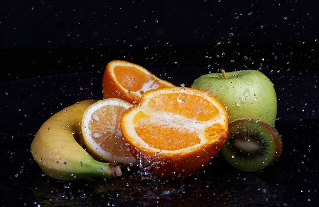 koncepcja zdrowego odżywiania z owocami