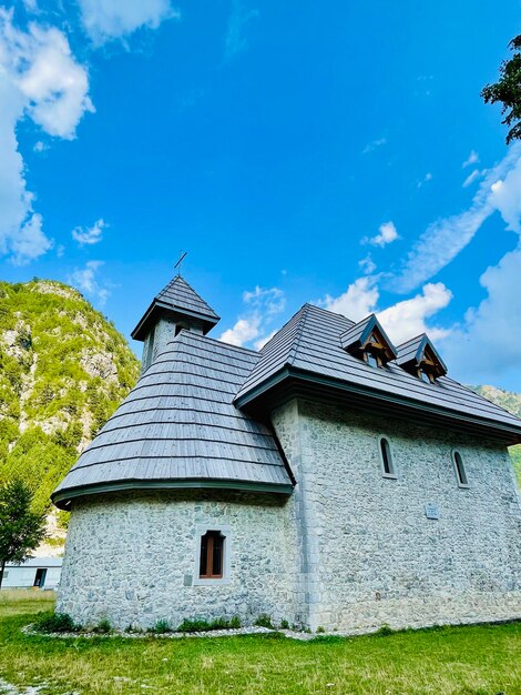 Kościół chrześcijański w wiosce Theth w Parku Narodowym Theth w Albanii
