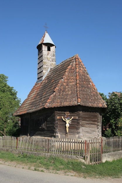 Zdjęcie kościół drewniany