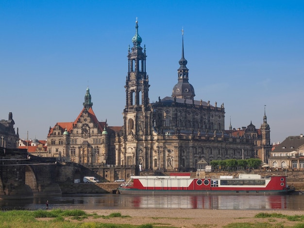 Kościół Hofkirche w Dreźnie