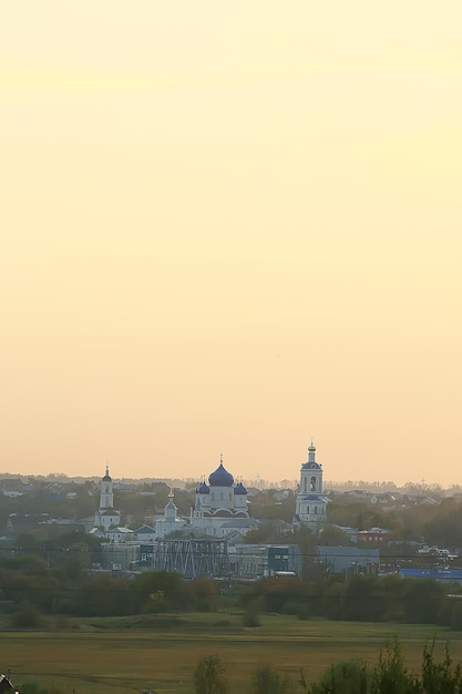 kościół letni krajobraz prawosławny / letni krajobraz, wiara religia architektura Rosji