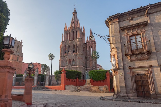 Kościół Parroquia Archanioła Jardin Town Square Rafael Chruch San Miguel de Allende, Meksyk. Parroagui