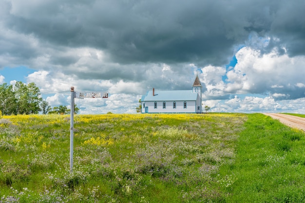 Kościół rzymskokatolicki św. Cunegundy w mieście duchów Horizon, SK, Kanada