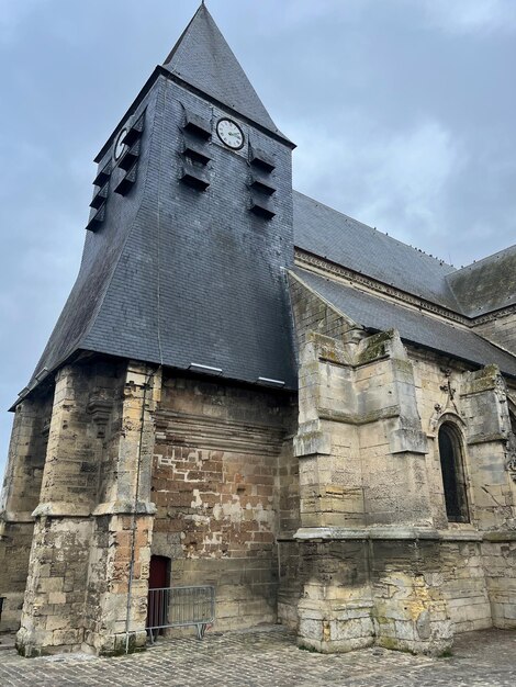 Kościół Saint Louis RessonssurMatz Francja