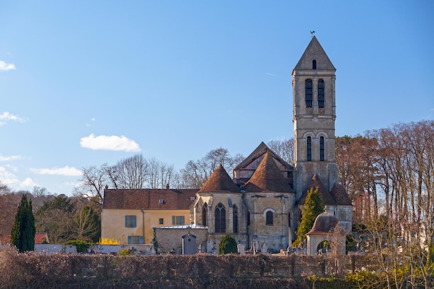 Kościół Saintcomesaintdamien W Luzarches