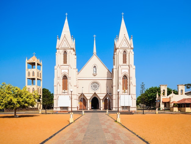 Kościół św. Sebastiana w Negombo. Negombo to duże miasto na Sri Lance położone na zachodnim wybrzeżu.