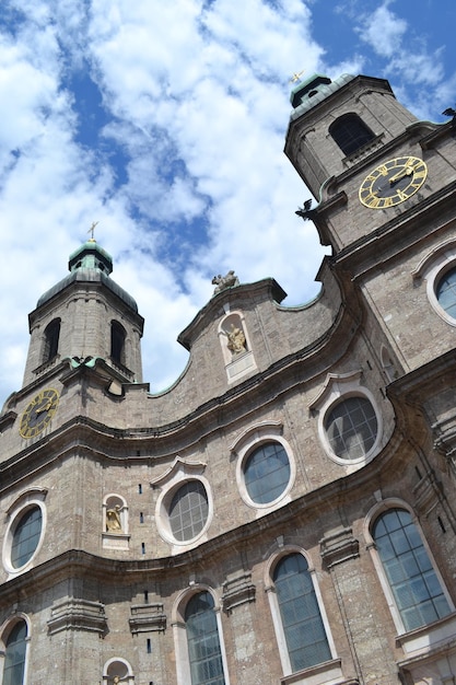 Kościół w Innsbrucku Austria widok od dołu