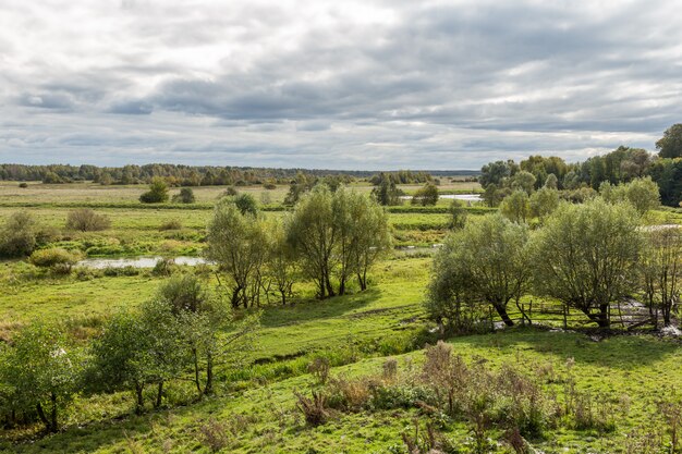 Krajobraz kraju jesienią