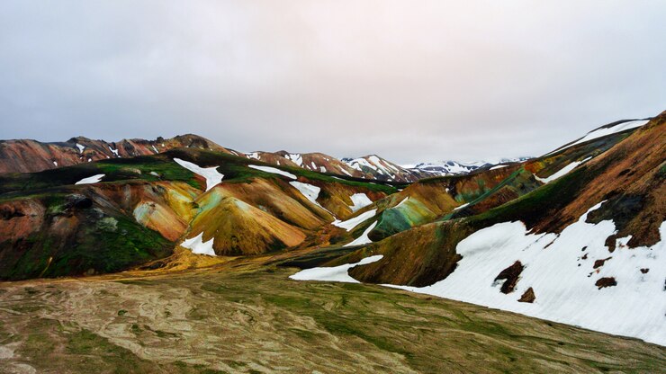 Zdjęcie krajobraz landmannalaugar islandia highland
