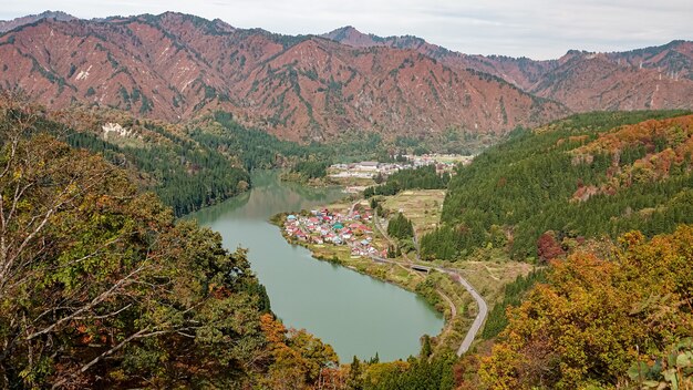 Krajobraz linii Tadami w Fukushimie, Japonia