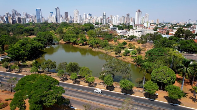 Krajobraz miasta Goiania w Brazylii Krajobraz panoramiczny brazylijskiego miasta na środkowym zachodzie