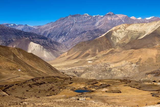 Krajobraz Muktinath wioska w niskim mustanga okręgu, Nepal