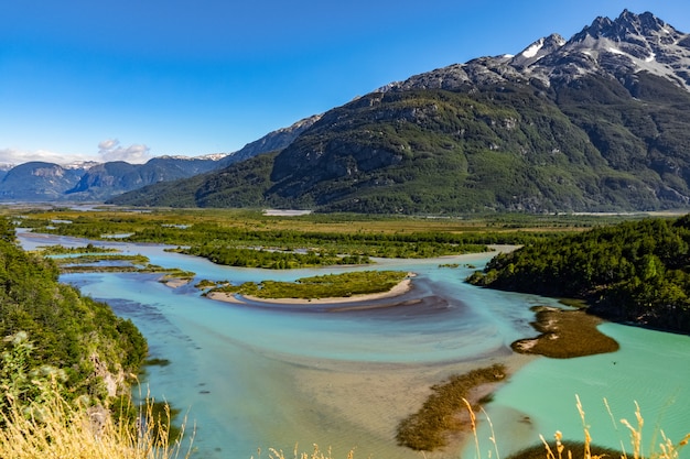 Krajobraz rzeczna Murta dolina z pięknym góra widokiem, Patagonia, Chile, Ameryka Południowa