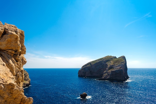 Krajobraz wybrzeża Capo Caccia