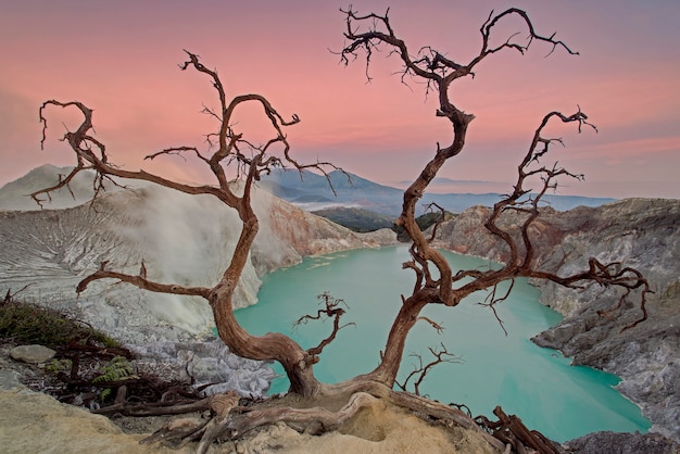 Krater Ijen, Banyuwangi, Wschodnia Jawa, Indonezja