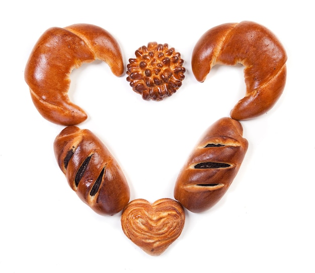 Zdjęcie kształt serca ze słodkiego świeżego pieczenia