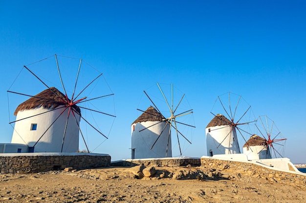 Kultowe zdjęcie Mykonos Słynne wiatraki na wyspie Mykonos w Grecji