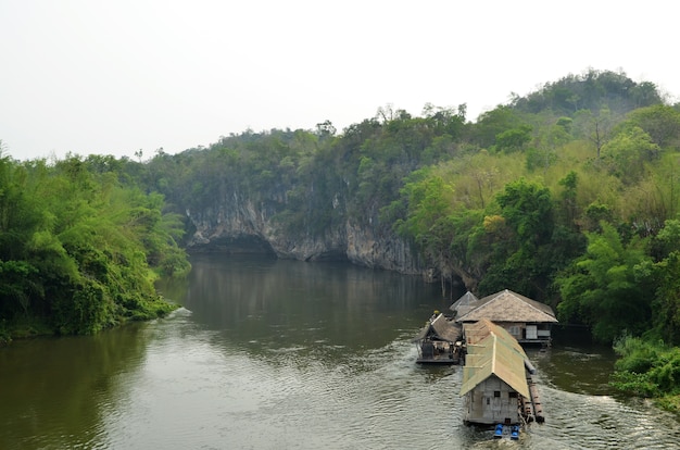 Kwa Rzeka Rafting, Kanchanaburi, Tajlandia