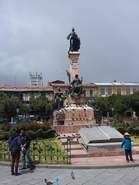 La Paz Boliwia 30 stycznia 2017 Pomnik w parku miejskim La Paz Boliwia