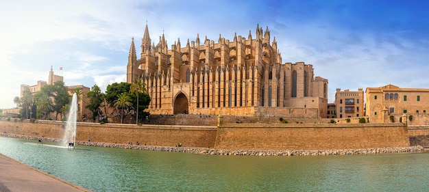 La Seu, gotycka średniowieczna katedra w Palma de Mallorca Hiszpania