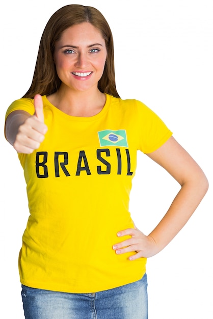 Ładna kibica w brazylijskim t-shircie