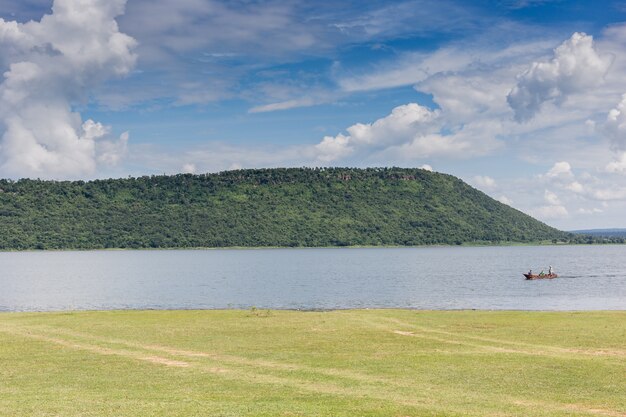 Lam Mun Bon Dam w Nakhon Ratchasim