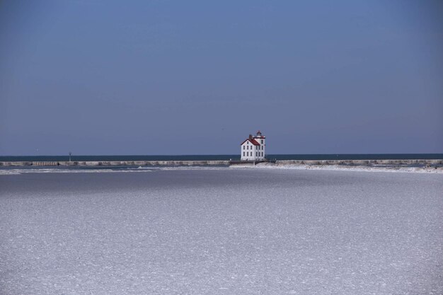 Latarnia jezioro erie zimowy lód