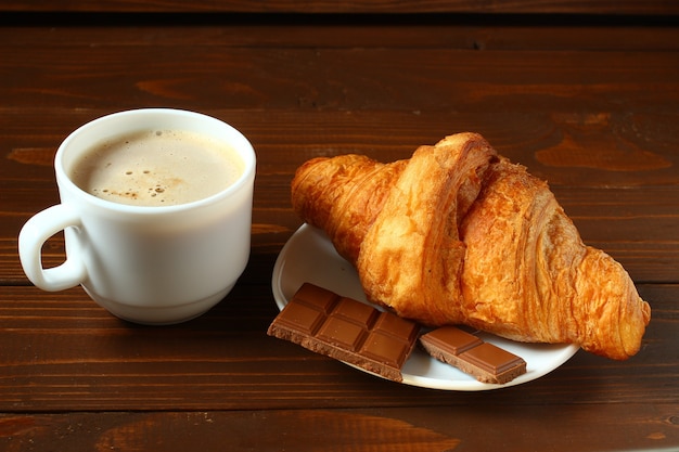 Latte, Croissant I Czekolada