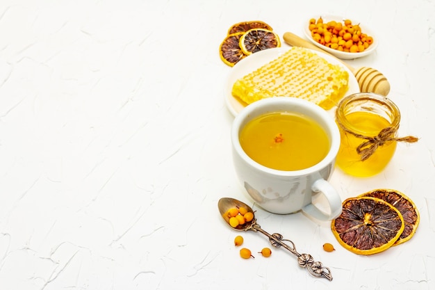 Lecznicza herbata z rokitnika przepysznie aromatyczna pełna witamin i mikroelementów