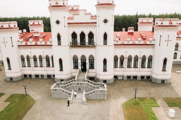 Zdjęcie letni zamek kossowski w pałacu belarus.puslovsky.