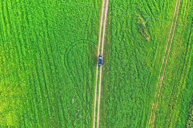 letnia droga widok z góry dron, tło krajobrazu przyrody