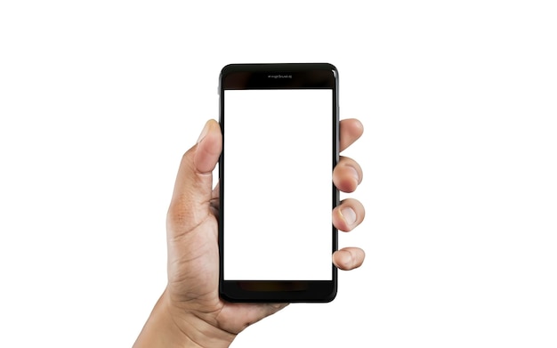 Lewa ręka białego mężczyzny trzymającego czarny telefon komórkowy i biały ekran na odosobnionym tle