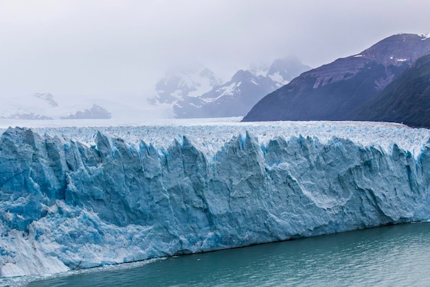 Lodowiec Perito Moreno w Parku Narodowym Los Glaciers w Patagonii, Argentyna