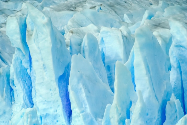 Lodowiec Perito Moreno z bliska