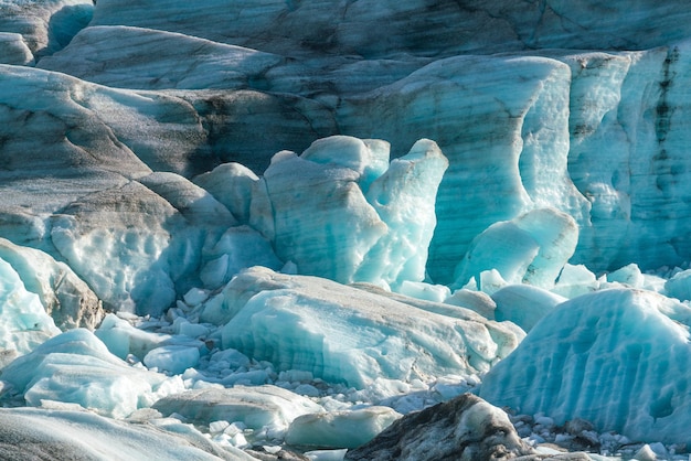 Lodowiec Svinafellsjokull w Parku Narodowym Vatnajokull. Islandia