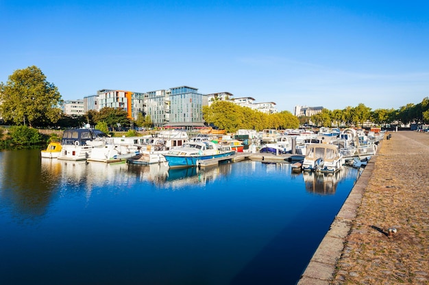 Łodzie na rzece Erdre Nantes