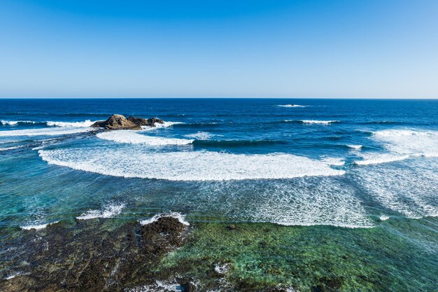 Lombok Indonezja Krajobraz plaży z widokiem na ocean