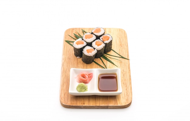Zdjęcie Łososiowy maki sushi- japoński styl jedzenia