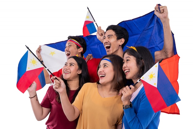 Ludzie posiadający Filipiny flagę z okazji dnia niepodległości